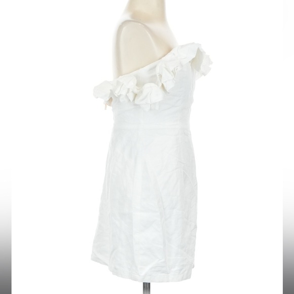 Superdown Emery Off The Shoulder Dress White/Cream Ruffle XS NEW - Picture 5 of 9